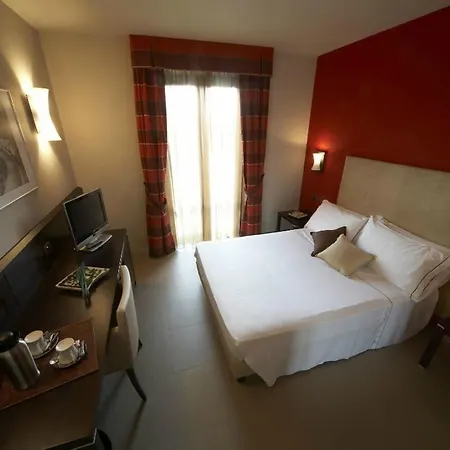 Montini Linate Airport 3*