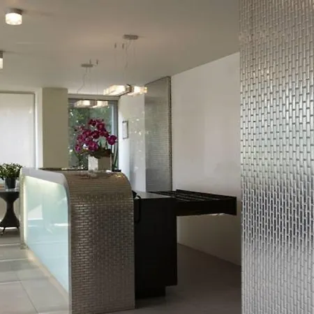 Hotel Montini Linate Airport Peschiera Borromeo