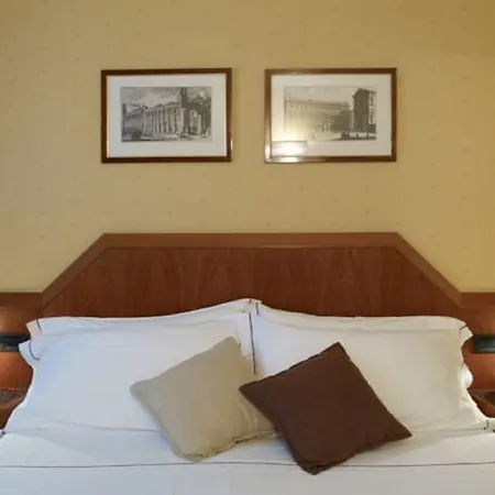 Montini Linate Airport 3*