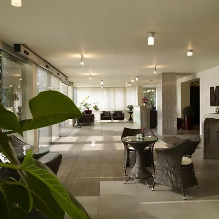 Montini Linate Airport Hotel Peschiera Borromeo
