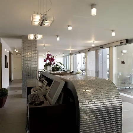 Montini Linate Airport Hotel