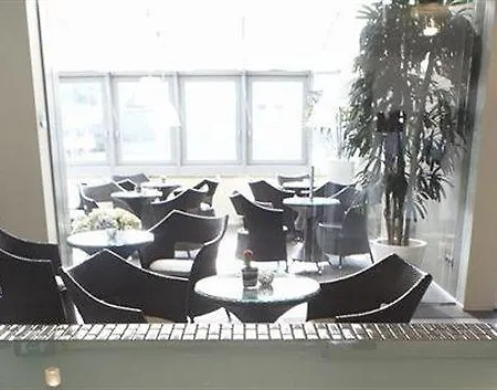 Montini Linate Airport 3*